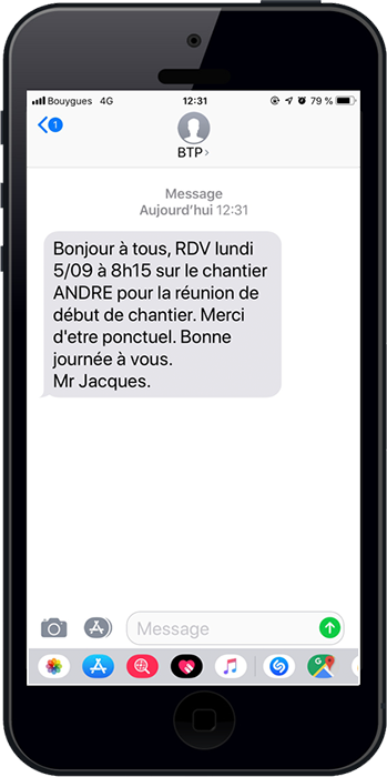 Exemple d'un sms de notification envoyé par un chef de chantier à son équipe pour les informer d'une réunion avant un gros chantier